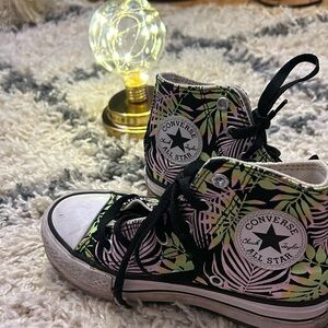Kids converse